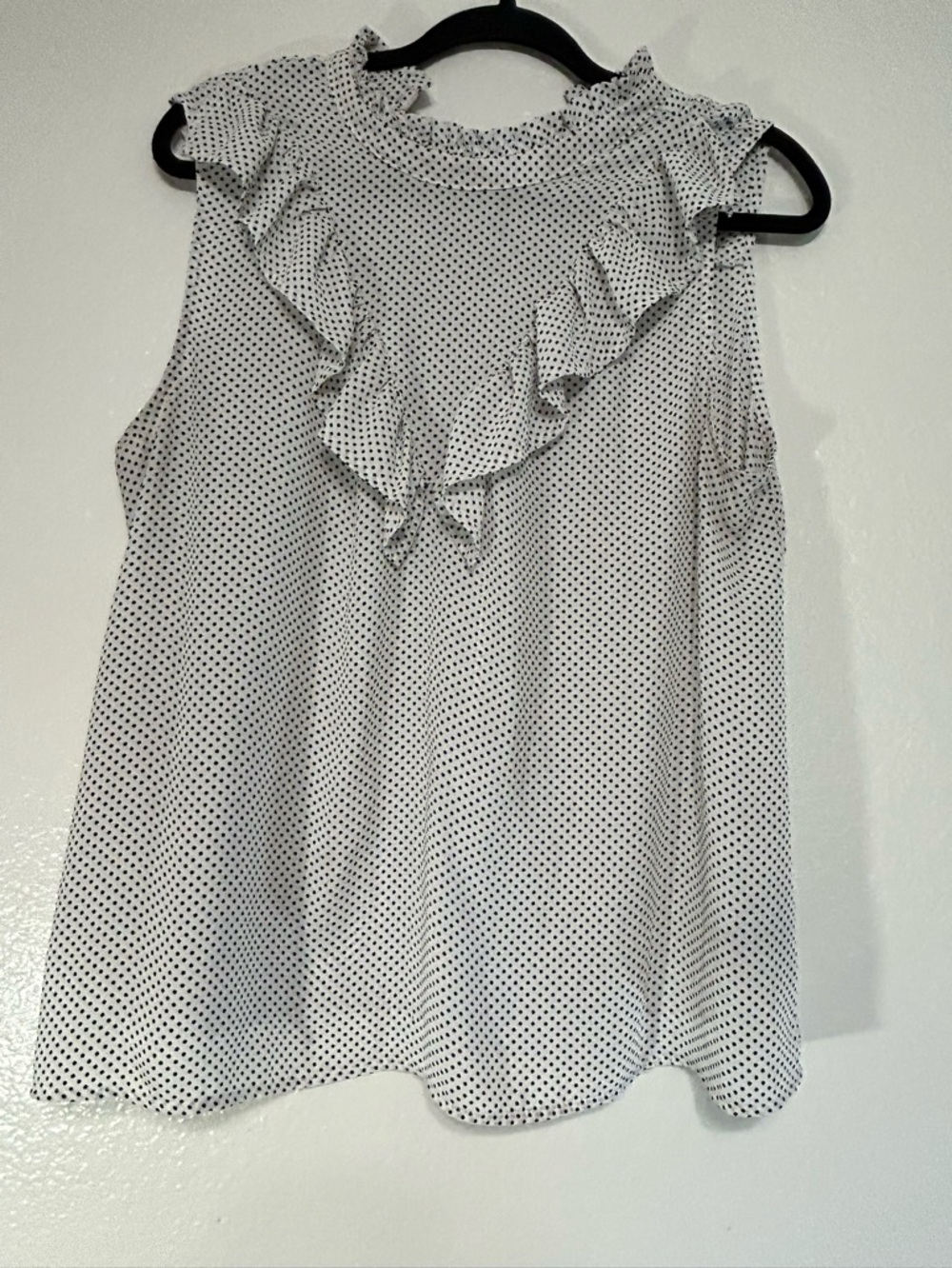 Who What Wear Polka Dot Ruffle Blouse | White Black Sleeveless Top | XL